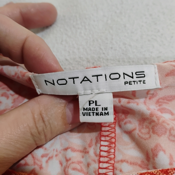 Notations Coral Floral Blouse - Picture 2 of 7